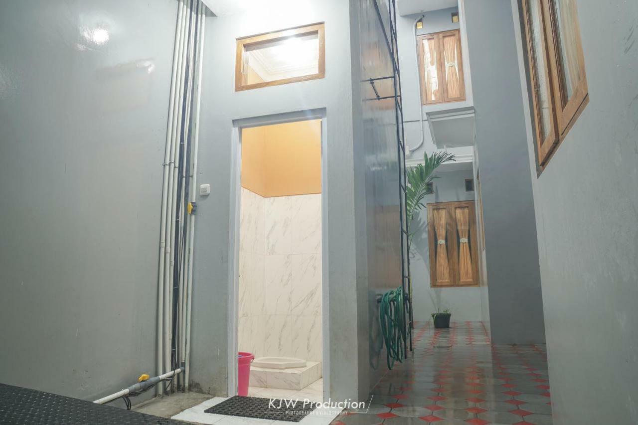 M Stay Guest House Jogja Yogyakarta Exterior foto